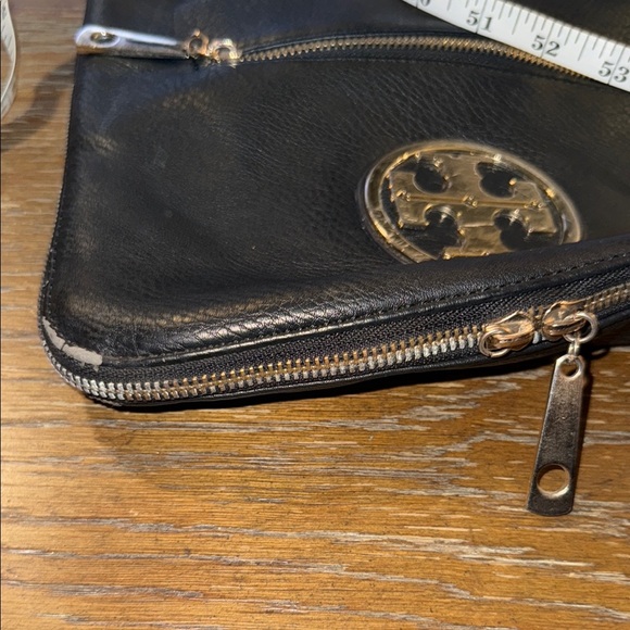 Tory Burch Black Leather Crossbody Bag - Picture 2 of 7